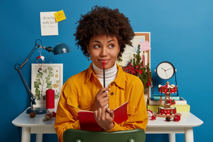 Picture showing young lady making plans ahead of her leave