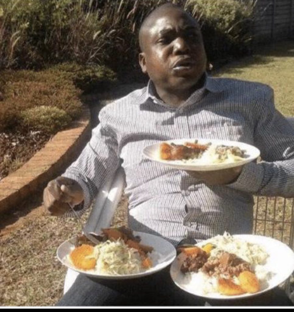 picture showing a food hustler at a Nigerian event