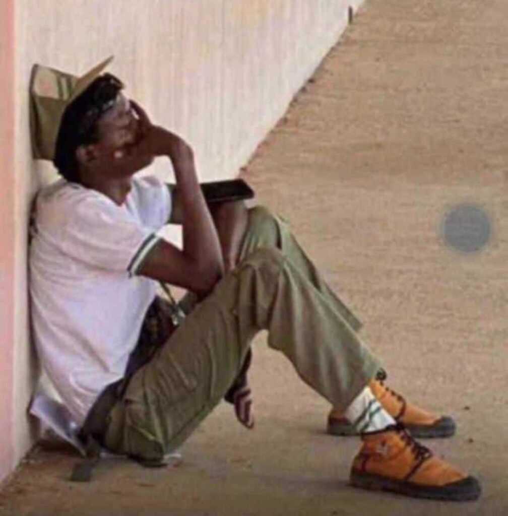 corper regretting bad spending habit